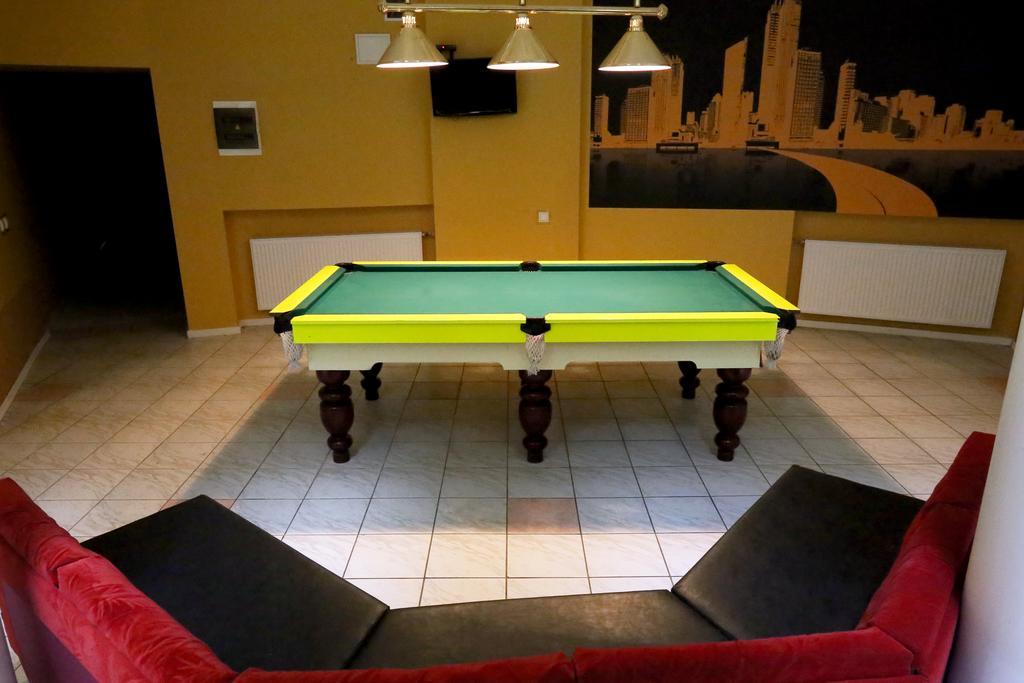 Vaivorykste Hotel Siauliai  Bagian luar foto