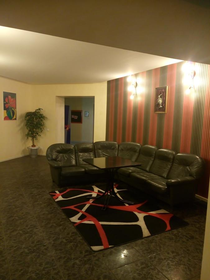 Vaivorykste Hotel Siauliai  Bagian luar foto