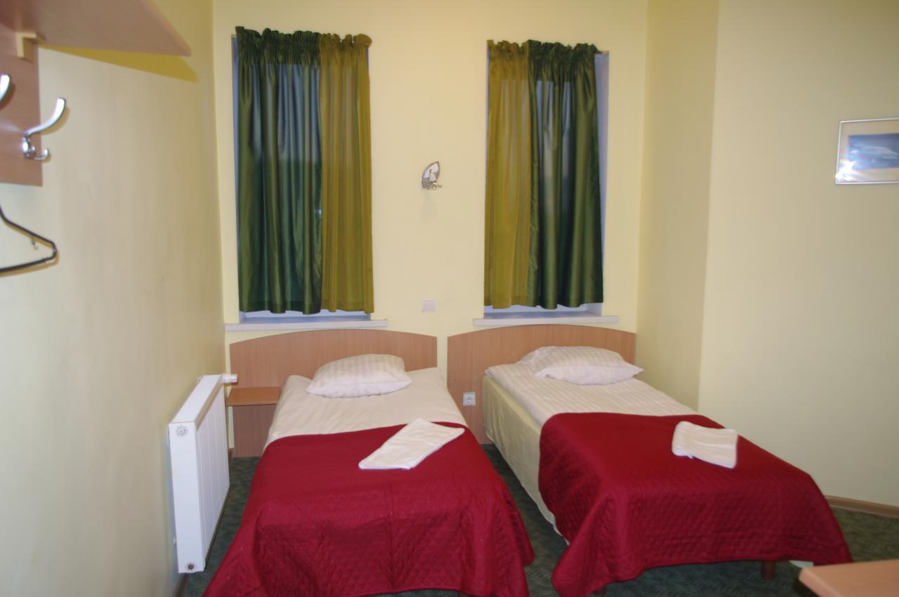 Vaivorykste Hotel Siauliai  Bagian luar foto