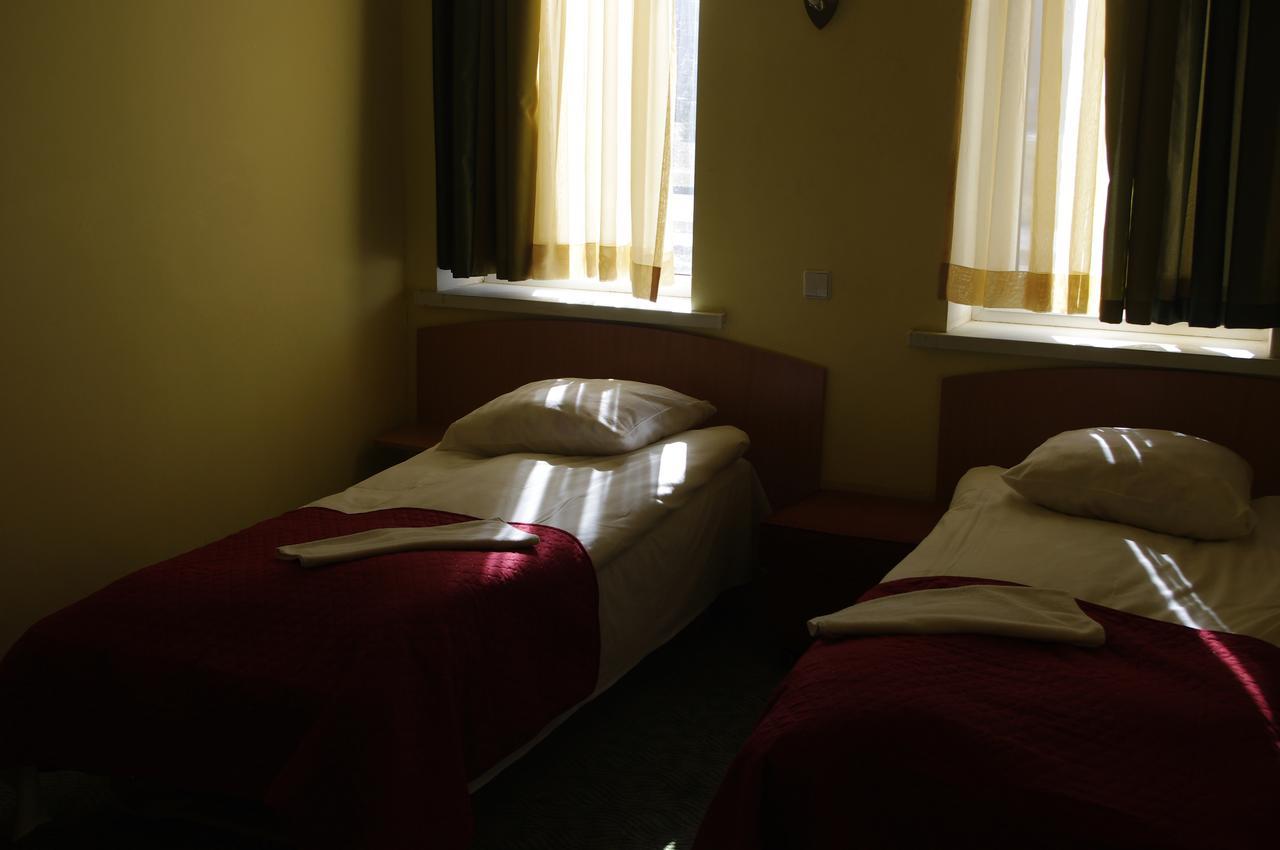 Vaivorykste Hotel Siauliai  Bagian luar foto