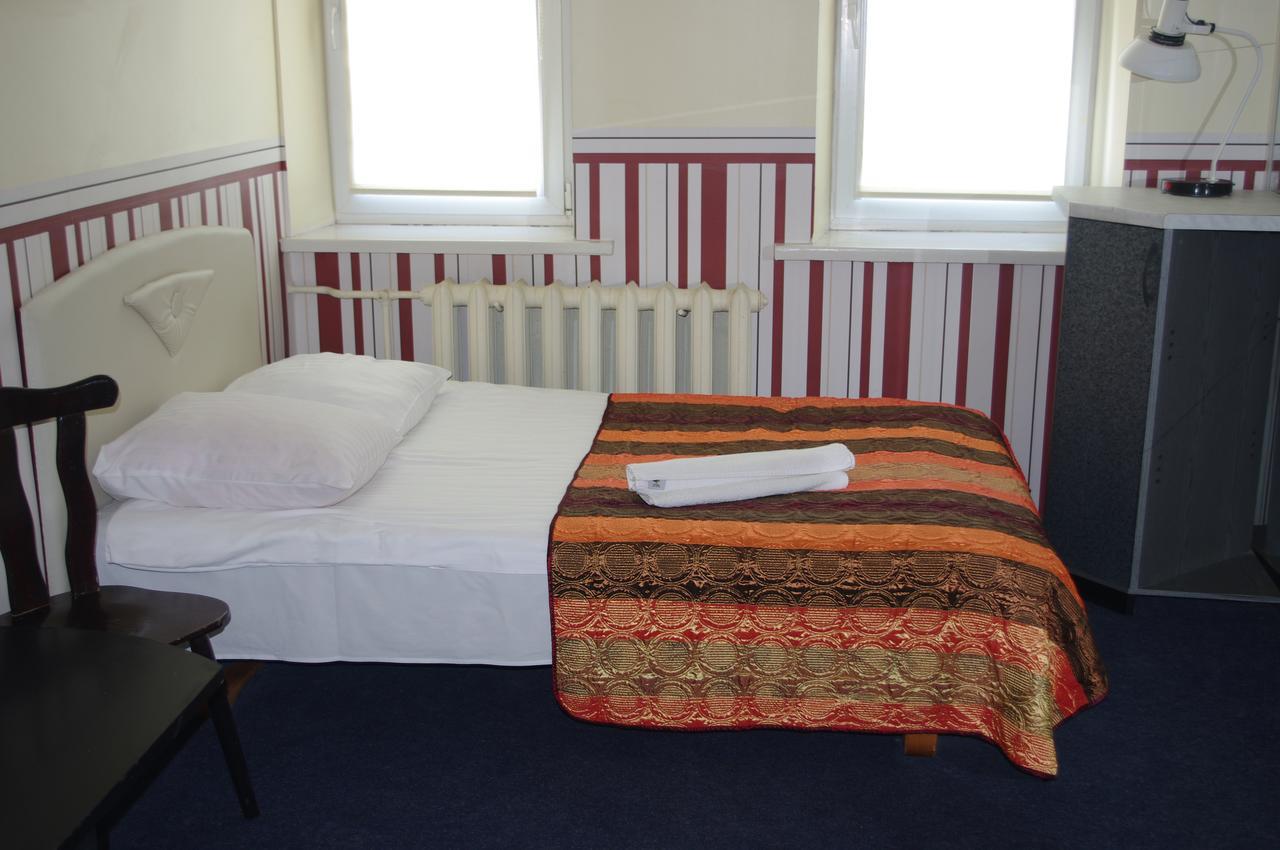 Vaivorykste Hotel Siauliai  Bagian luar foto
