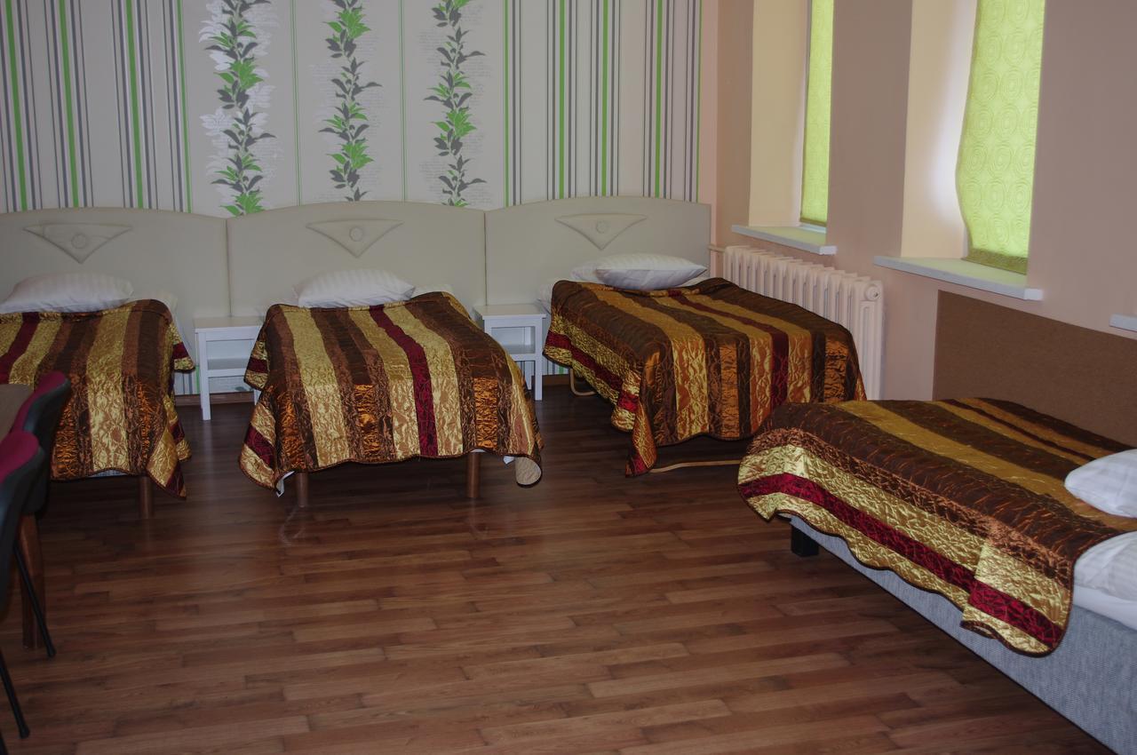 Vaivorykste Hotel Siauliai  Bagian luar foto